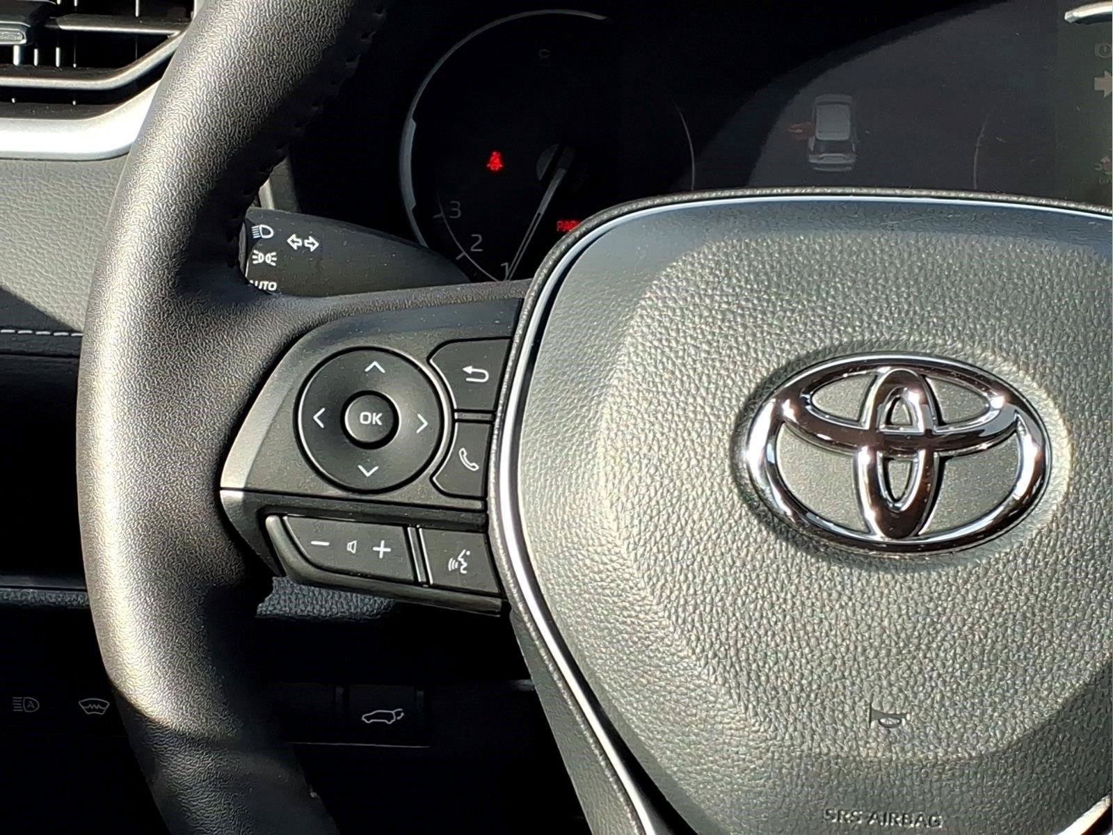 Used 2025 Toyota RAV4 XLE w/ Convenience Package AWD/4WD image 10