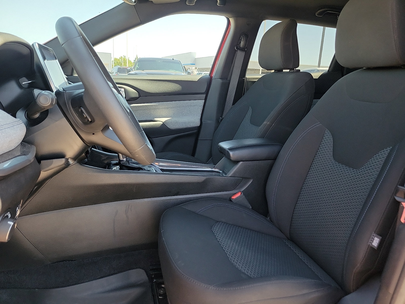 Used 2025 Jeep Compass Sport AWD/4WD image 12