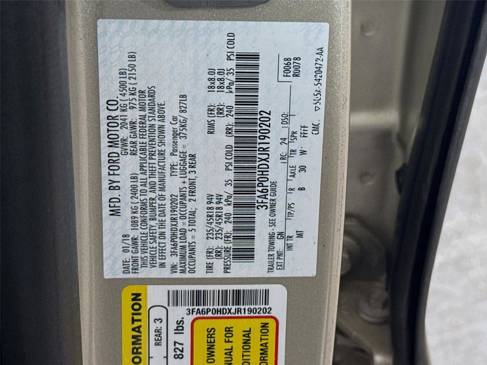 Used 2018 Ford Fusion SE w/ Equipment Group 201A image 28