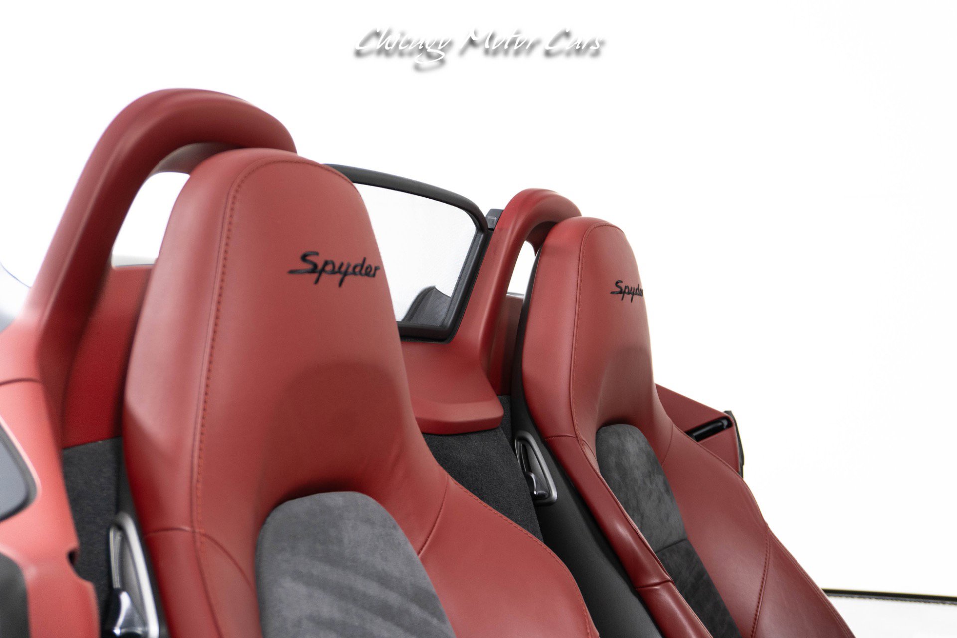 Used 2016 Porsche Boxster Spyder image 40