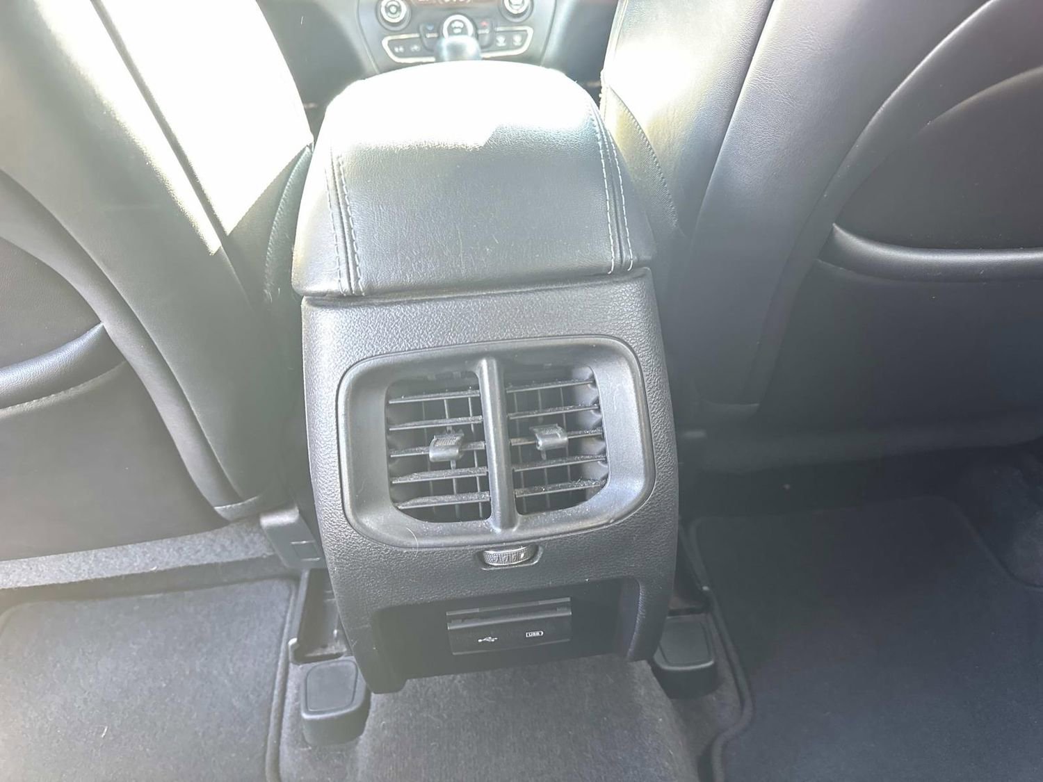 Used 2019 Jeep Cherokee Latitude Plus image 16