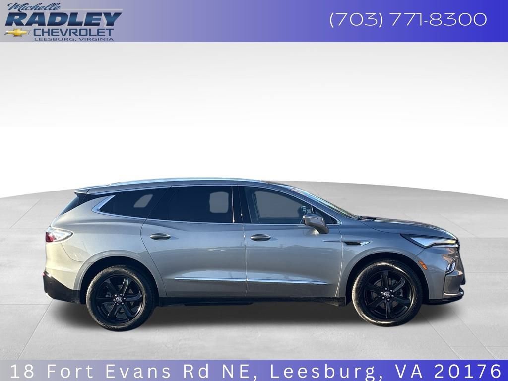 Used 2023 Buick Enclave Essence w/ Experience Buick Package image 7