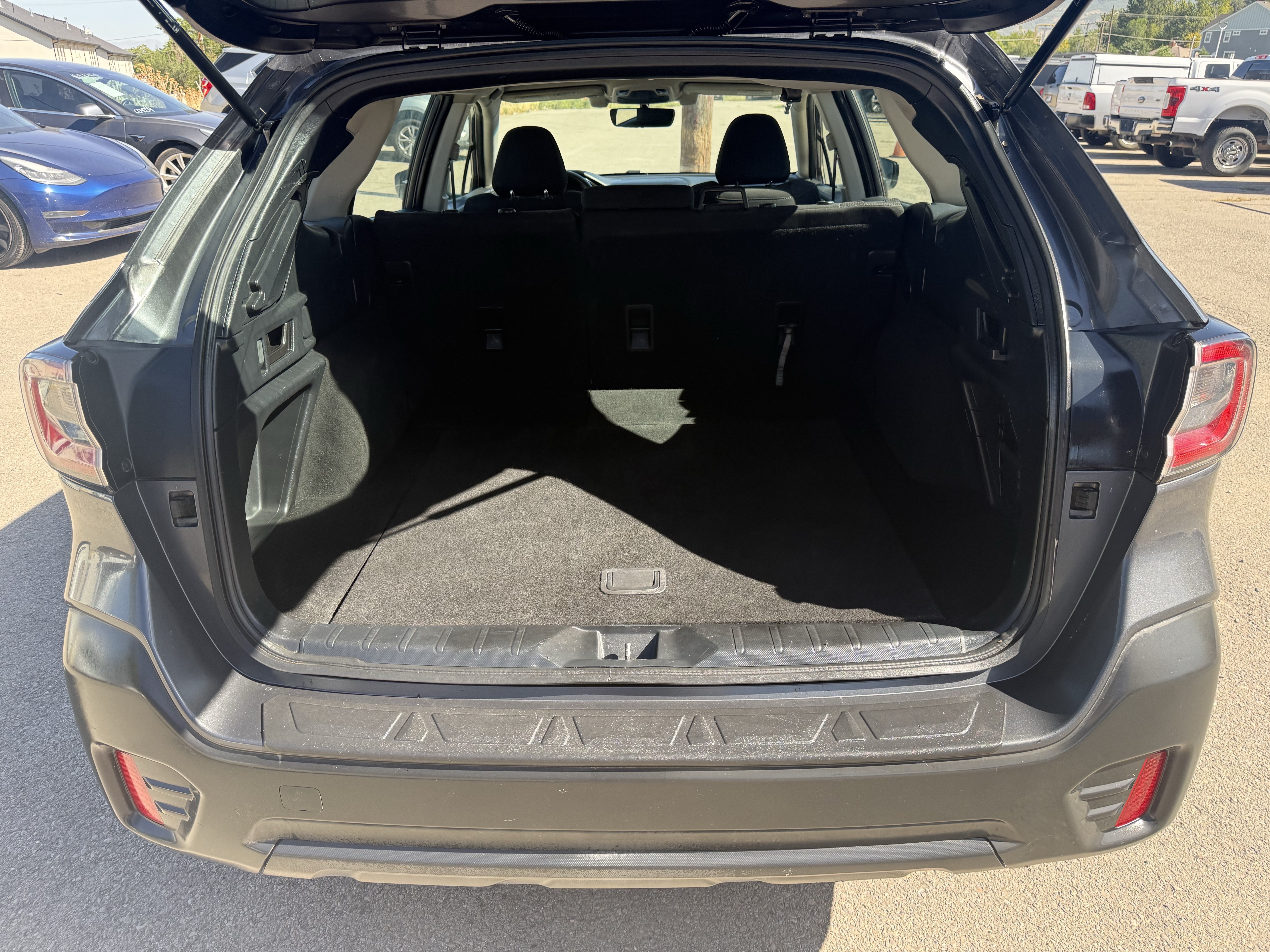 Used 2020 Subaru Outback AWD/4WD image 19