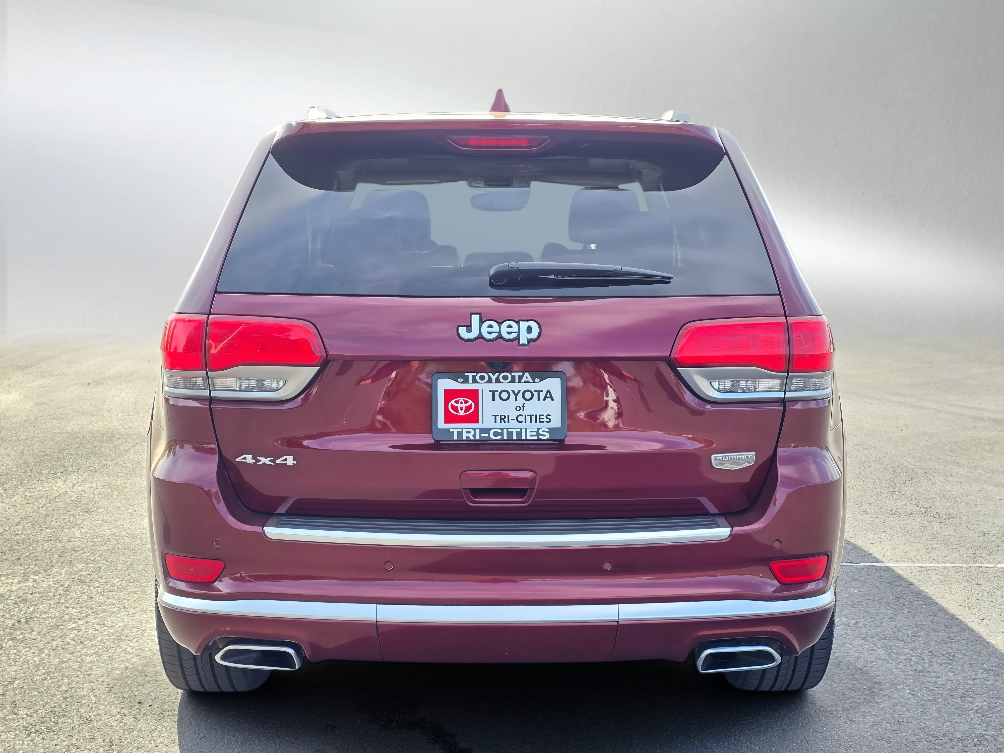 Used 2021 Jeep Grand Cherokee Summit w/ Platinum Series Group AWD/4WD image 4