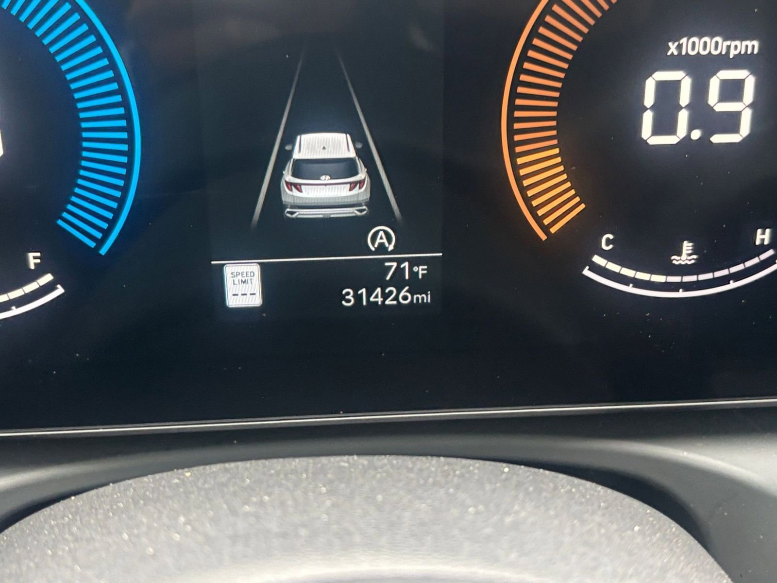 Used 2025 Hyundai Tucson SEL FWD image 42