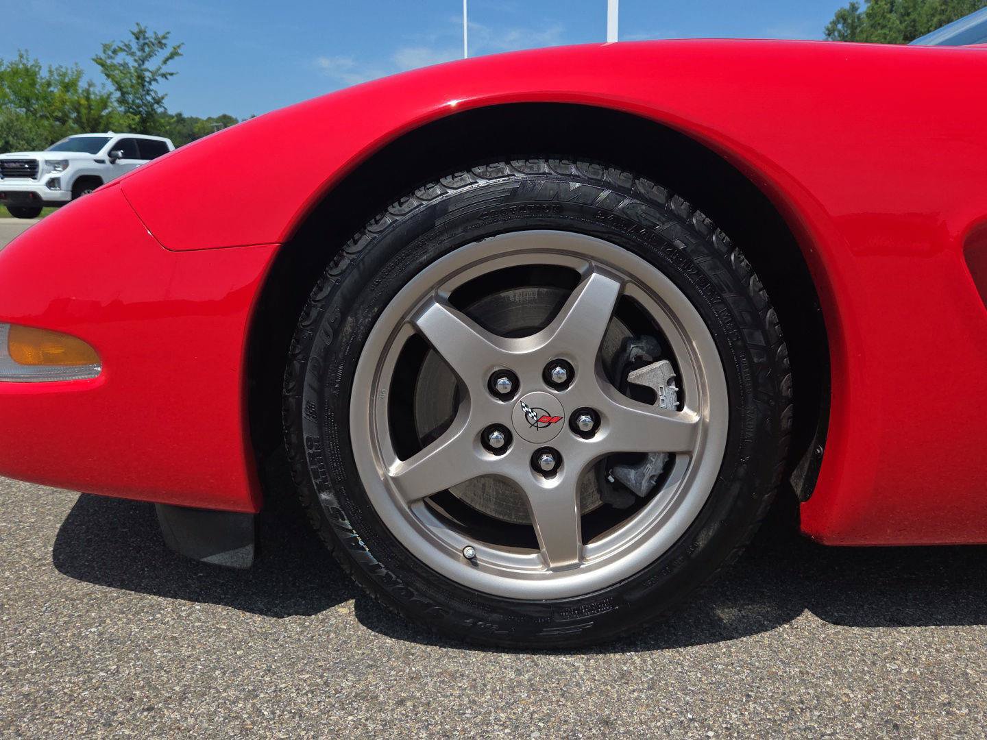 Used 2004 Chevrolet Corvette Convertible w/ Preferred Equipment Group RWD image 10