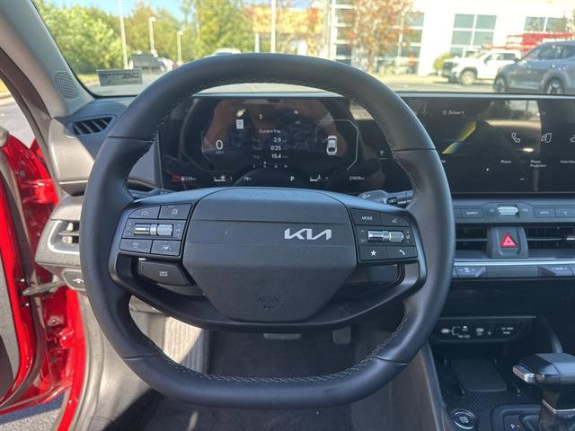 Used 2025 Kia K4 EX image 12