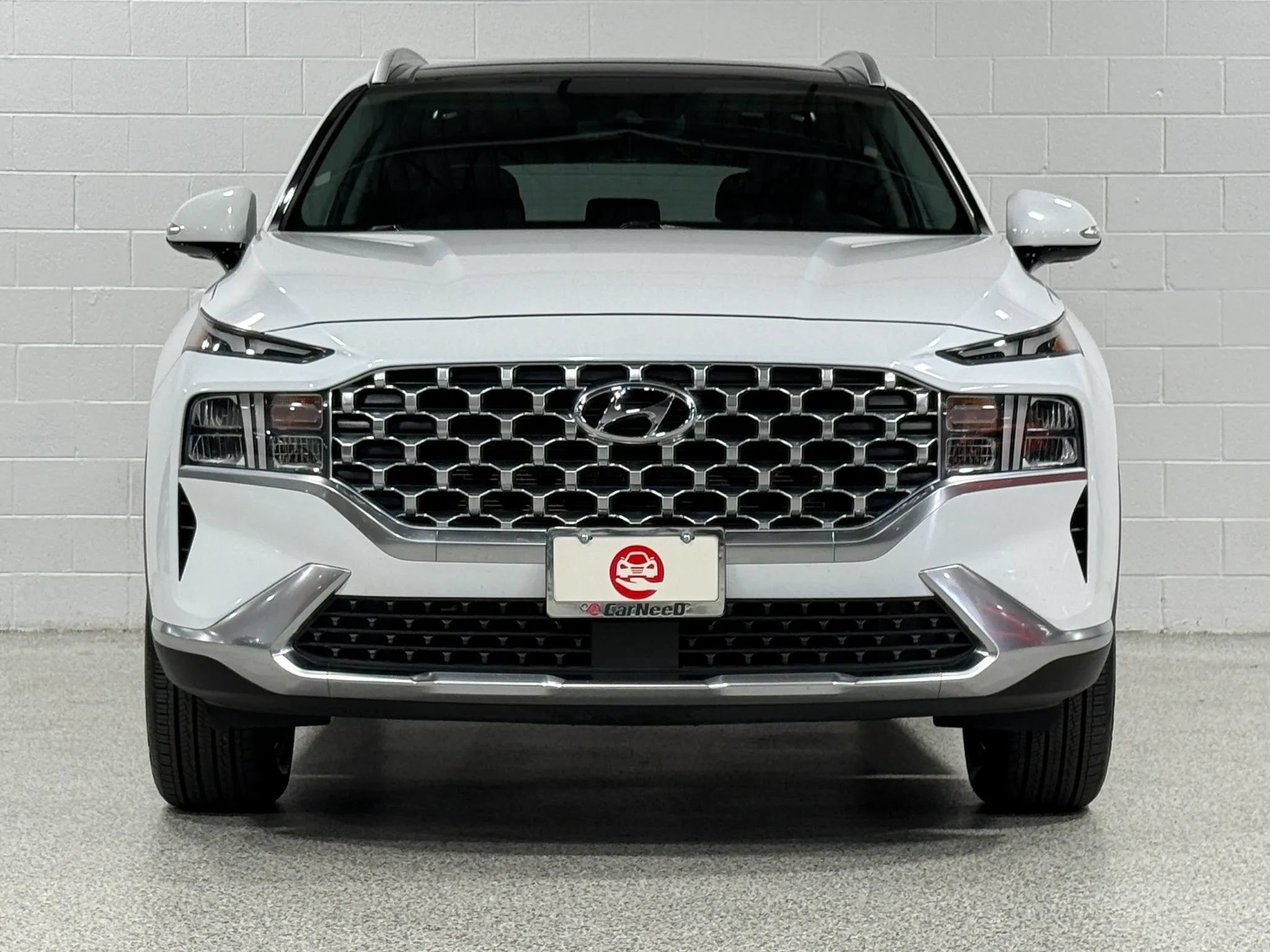 Used 2022 Hyundai Santa Fe SEL w/ Convenience + Premium Package AWD/4WD image 3