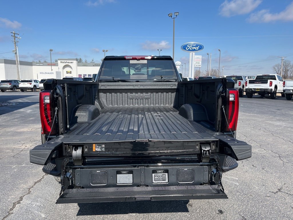 New 2025 GMC Sierra 3500 Denali Ultimate image 9