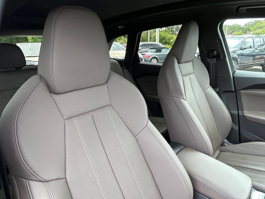 Used 2025 Audi Q5 Premium Plus AWD/4WD image 39