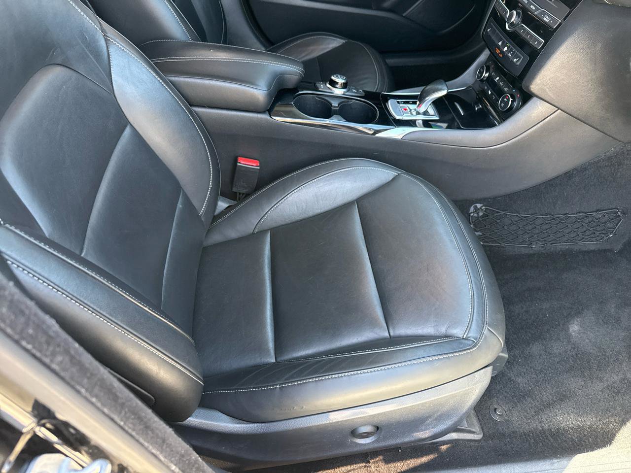 Used 2017 INFINITI QX30 Premium w/ Navigation Package image 50