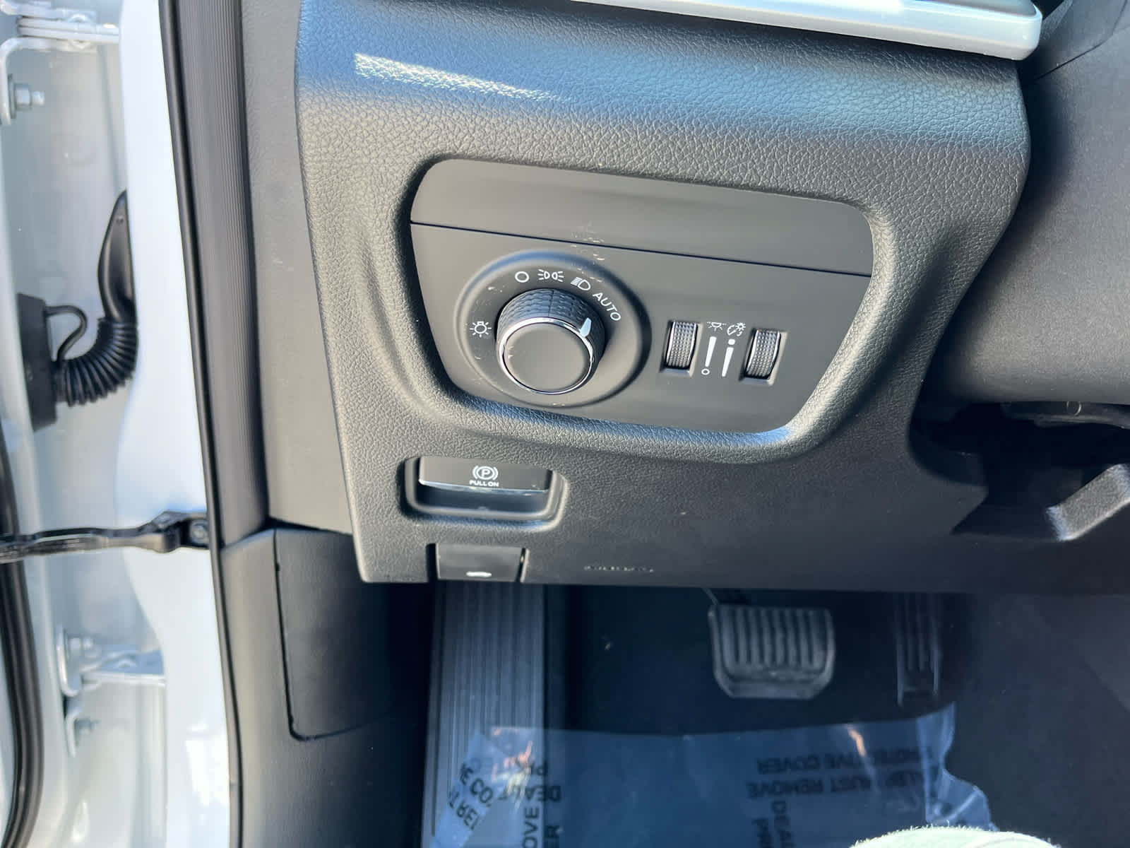New 2026 Jeep Grand Cherokee Laredo AWD/4WD image 12
