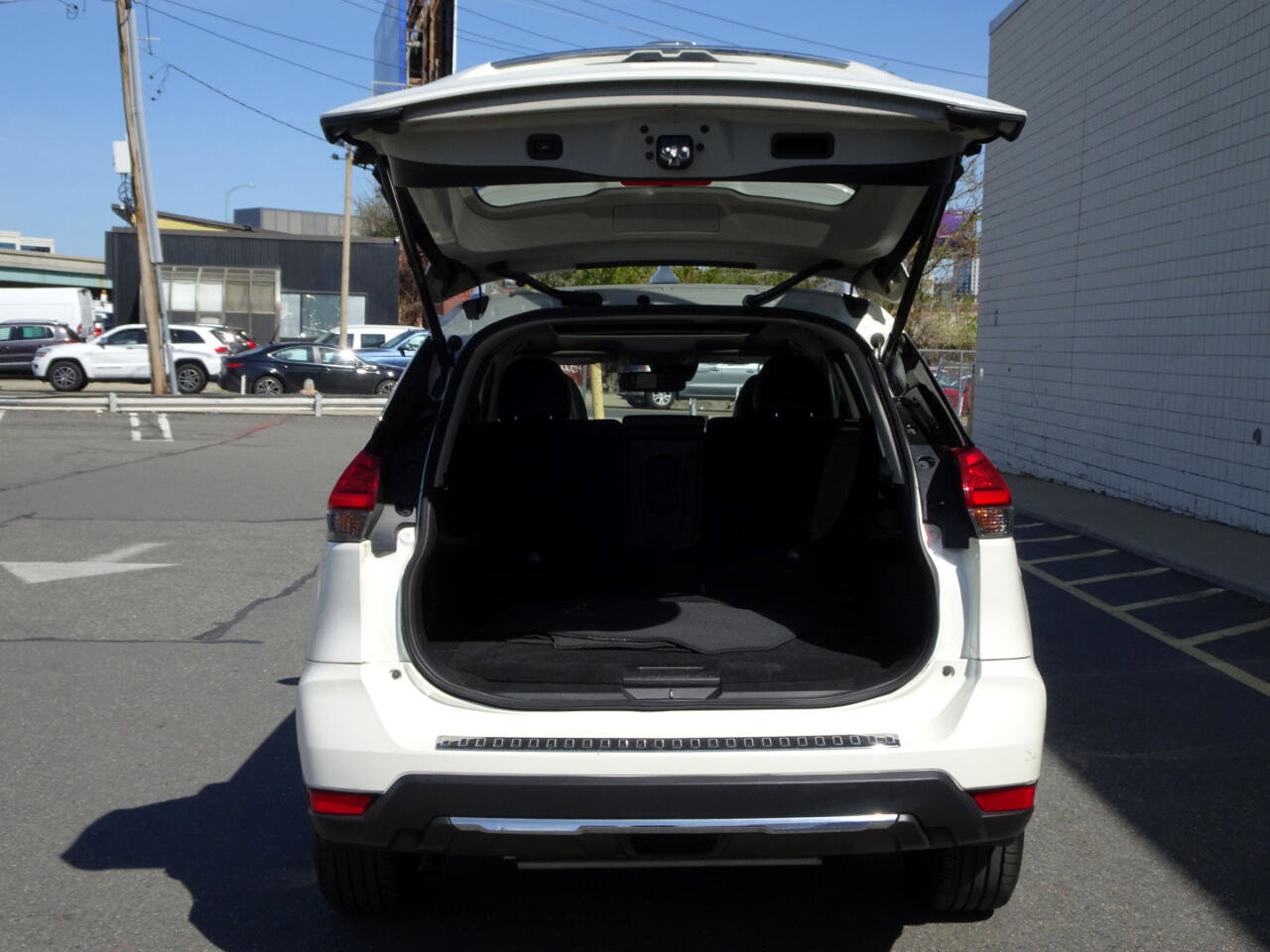 Used 2017 Nissan Rogue SL w/ SL Premium Package image 9