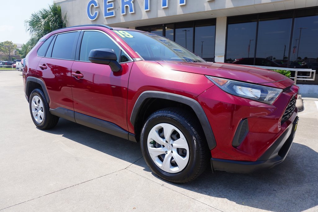 Used 2019 Toyota RAV4 LE