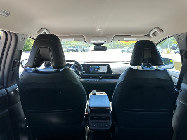 Used 2024 Nissan Ariya FWD image 14