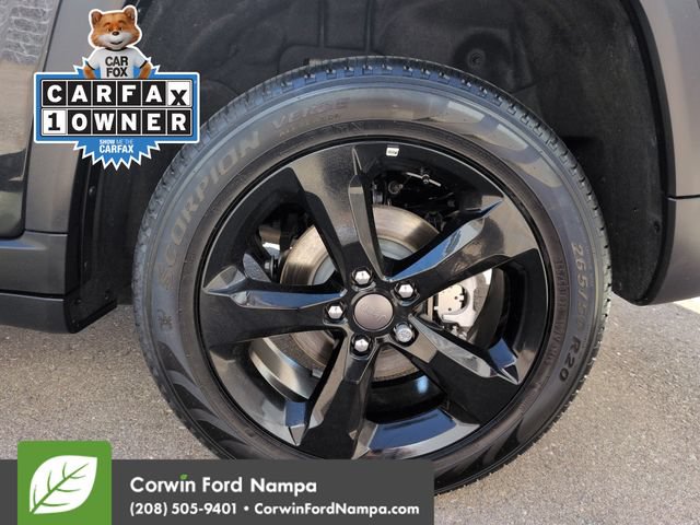 Used 2025 Jeep Grand Cherokee Limited w/ Black Appearance Package AWD/4WD image 32
