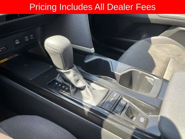 Used 2025 Toyota Camry LE FWD image 33