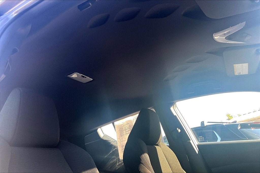 Used 2019 Toyota C-HR XLE FWD image 24