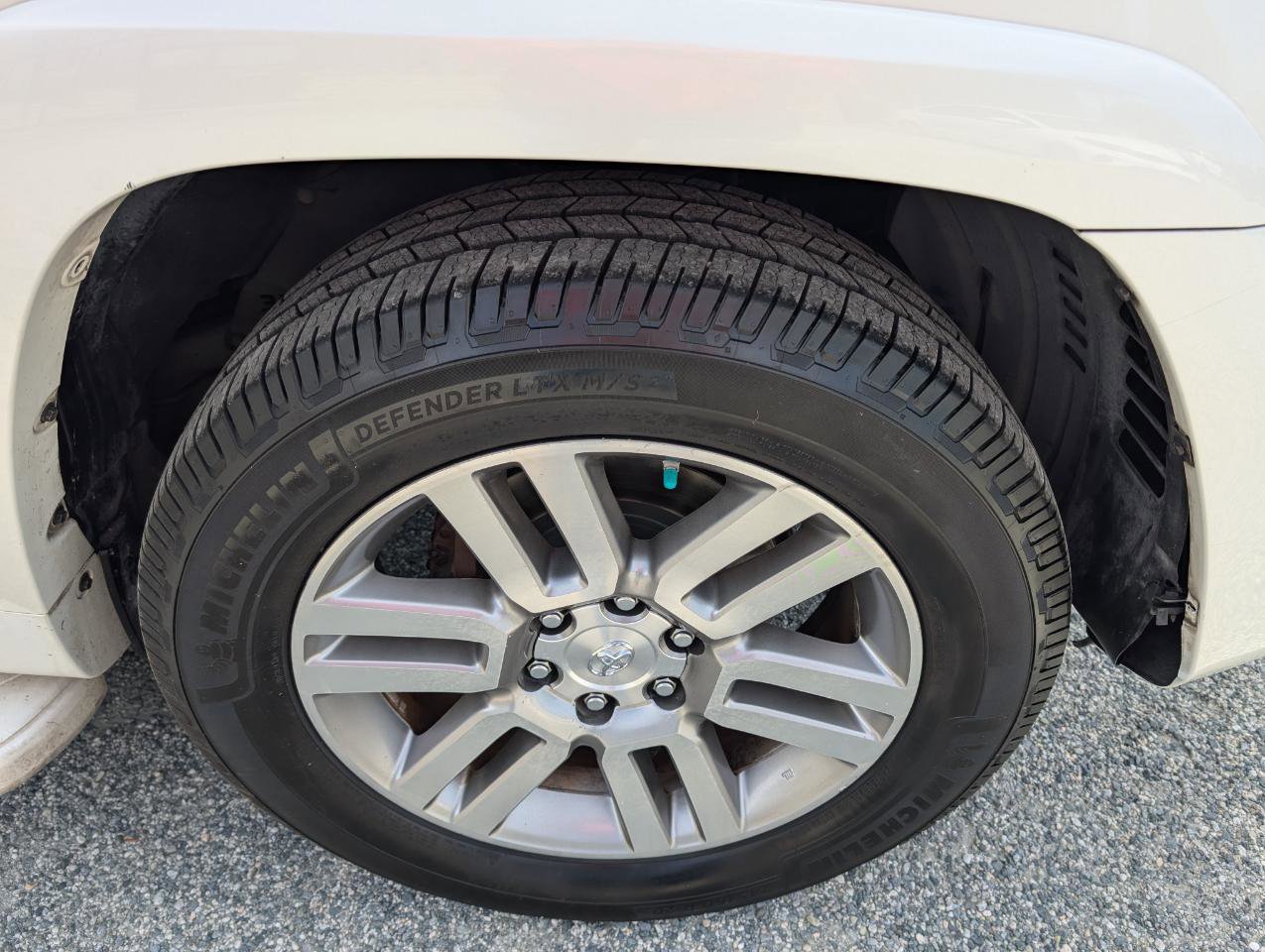 Used 2012 Toyota 4Runner Limited image 4