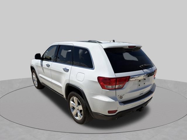 Used 2013 Jeep Grand Cherokee Overland Summit AWD/4WD image 4