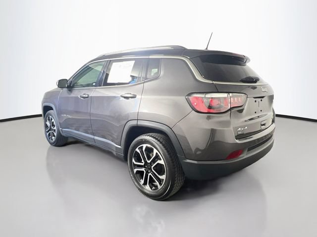 Used 2022 Jeep Compass Limited AWD/4WD image 6