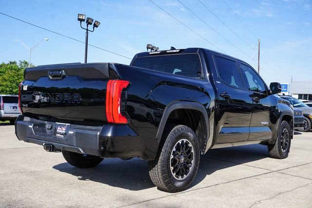 Used 2023 Toyota Tundra SR5 w/ SR5 Premium Package AWD/4WD image 4