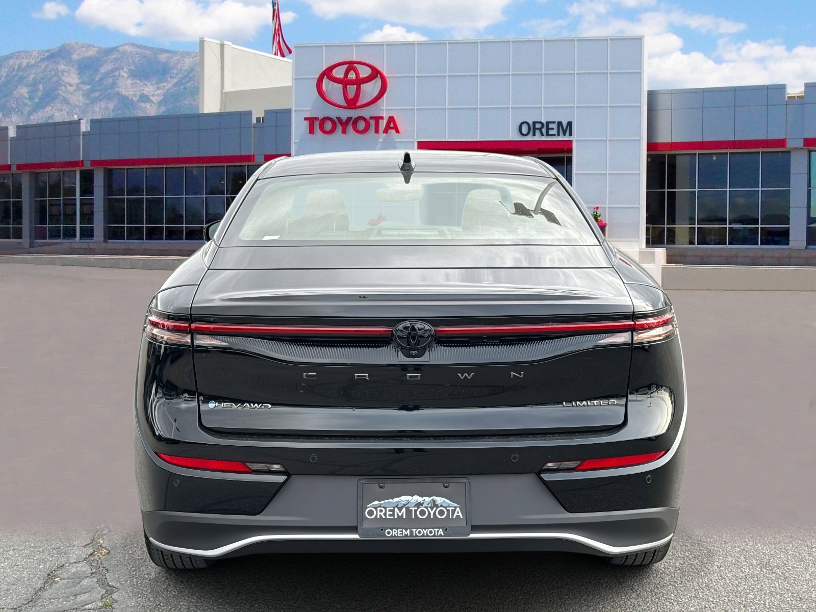 New 2026 Toyota Crown Nightshade image 4