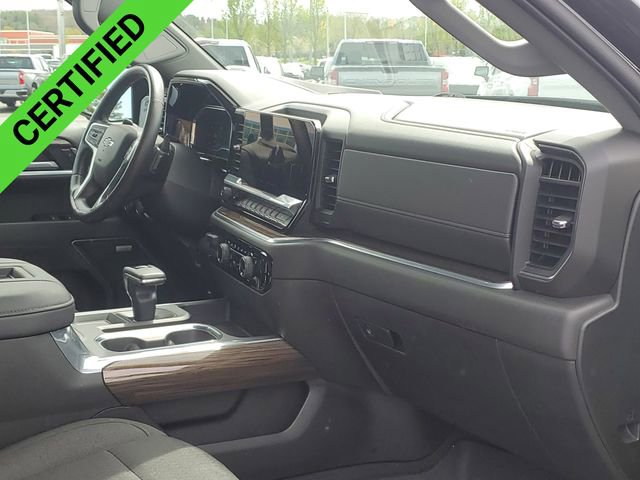 Certified 2022 Chevrolet Silverado 1500 RST w/ Convenience Package II AWD/4WD image 30