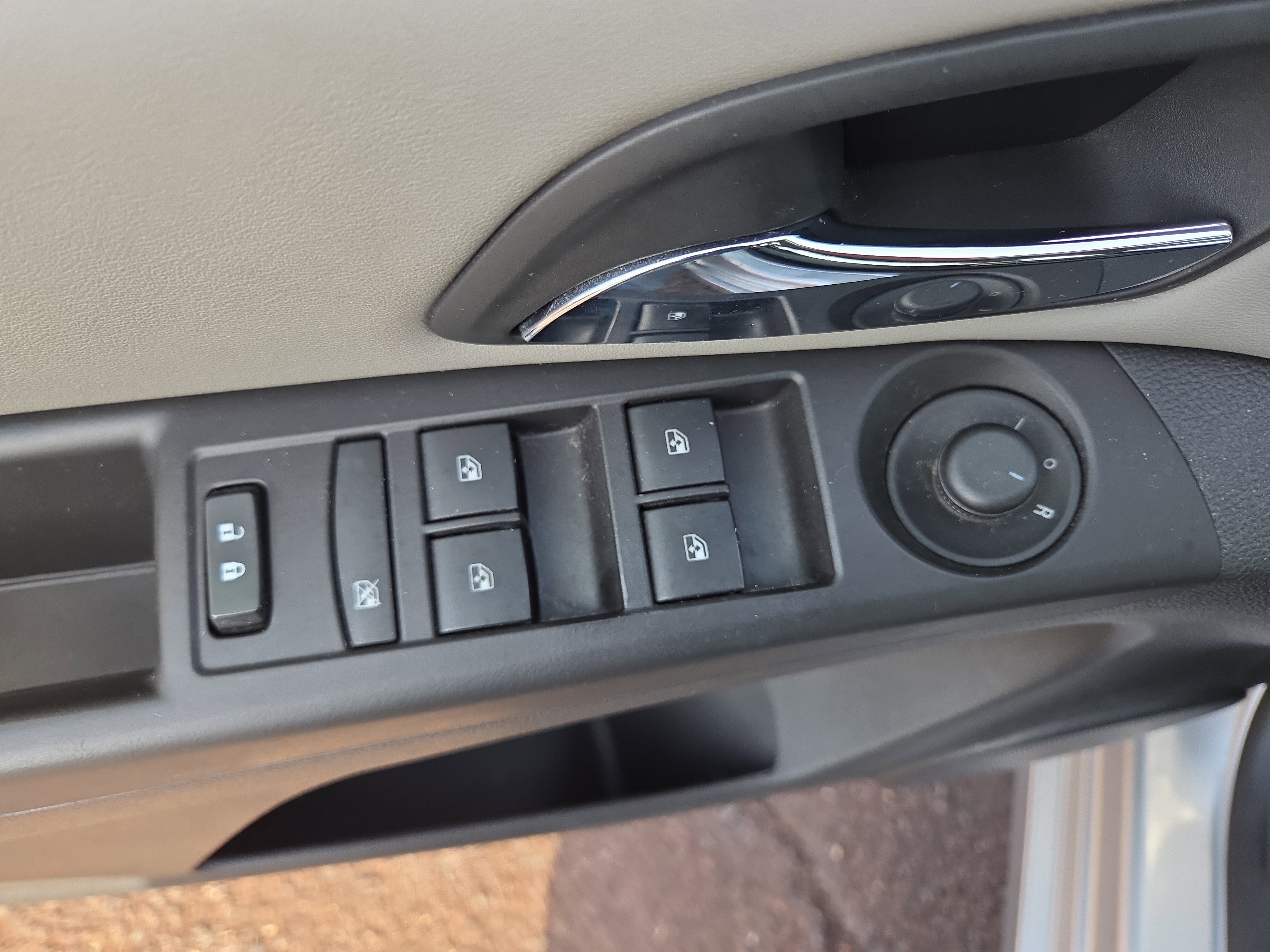 Used 2016 Chevrolet Cruze LS image 24
