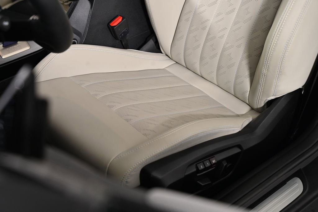Used 2025 MINI Cooper S FWD image 19