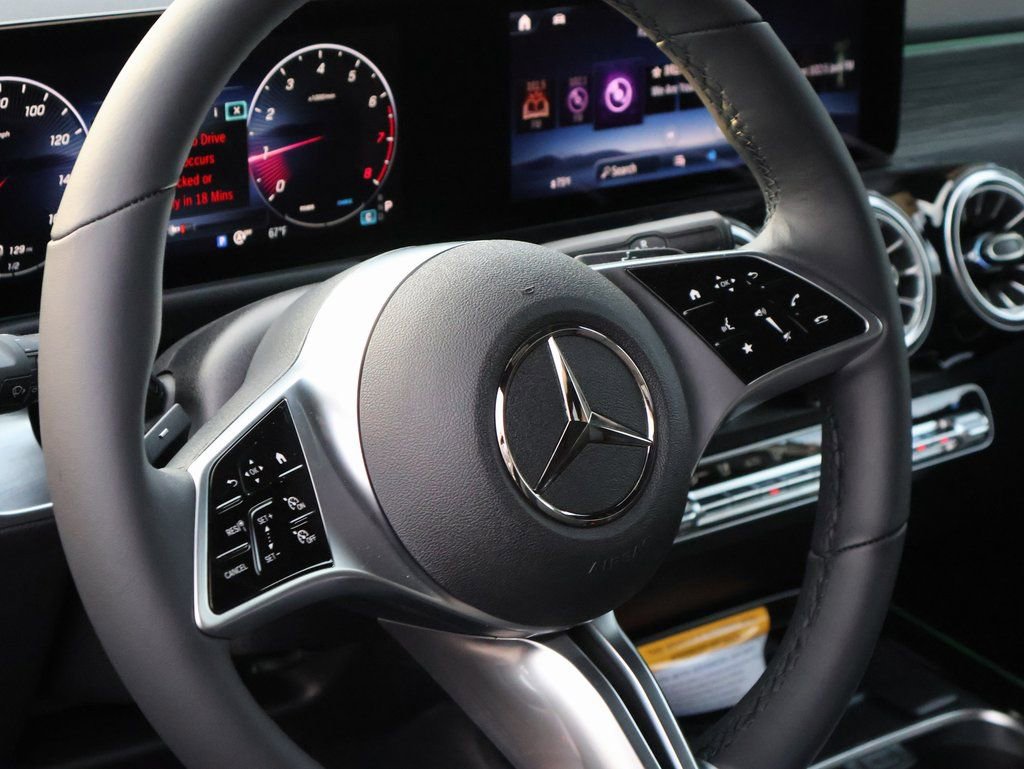 New 2026 Mercedes-Benz GLB 250 4MATIC image 20