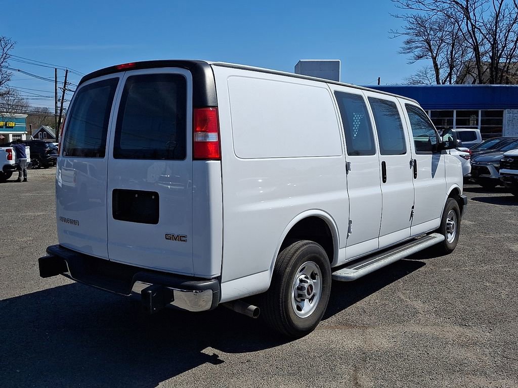 Used 2024 GMC Savana 2500 w/ Driver Convenience Package image 9