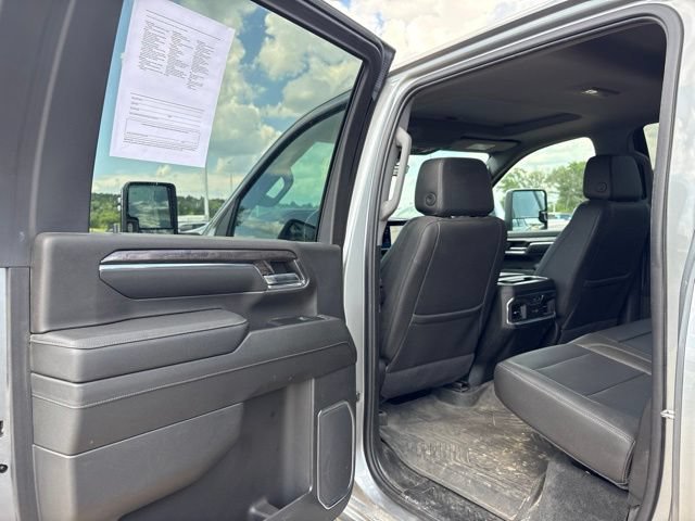 Used 2024 Chevrolet Silverado 2500 LTZ w/ LTZ Plus Package AWD/4WD image 17