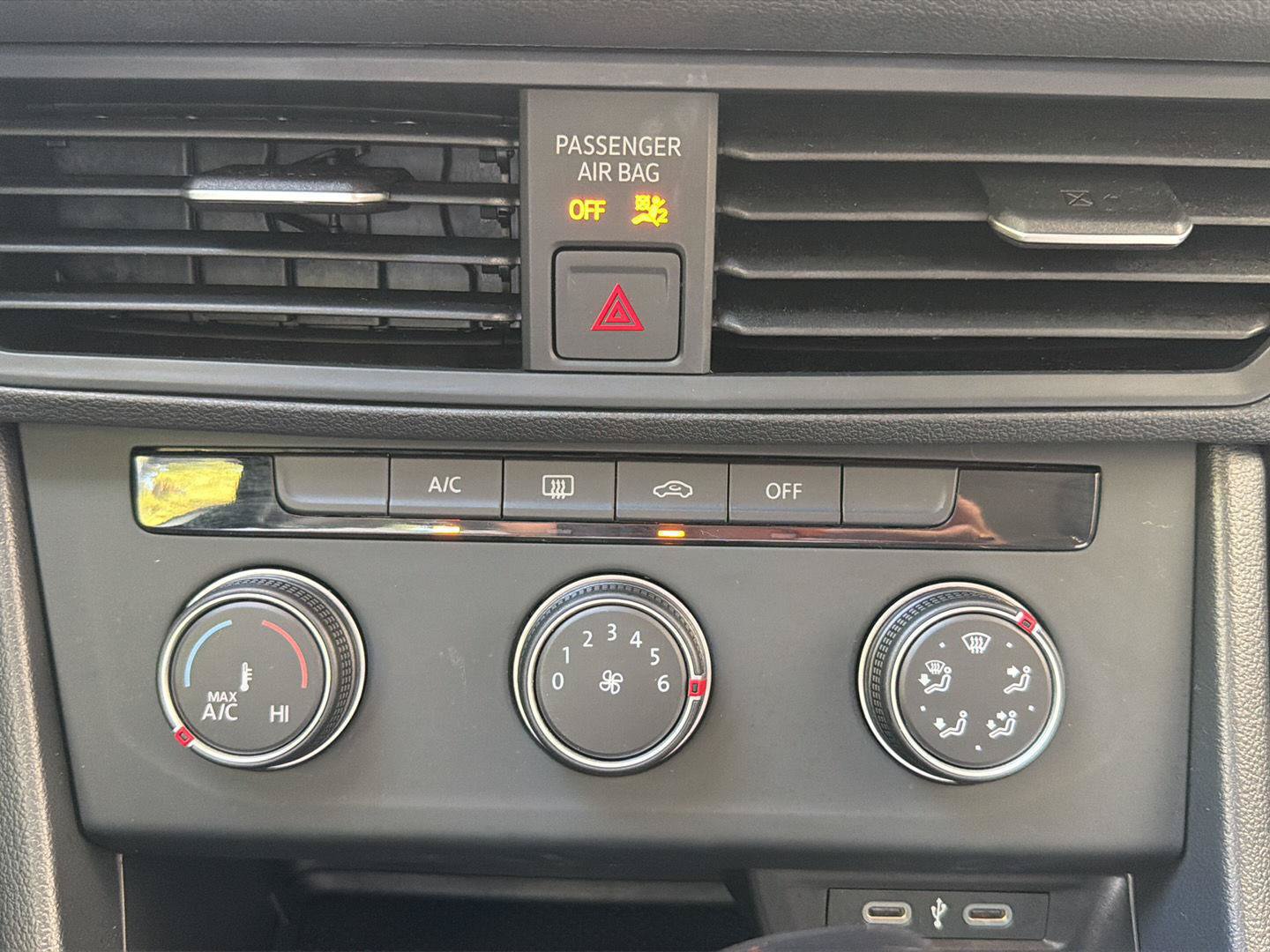 Certified 2024 Volkswagen Jetta S FWD image 21