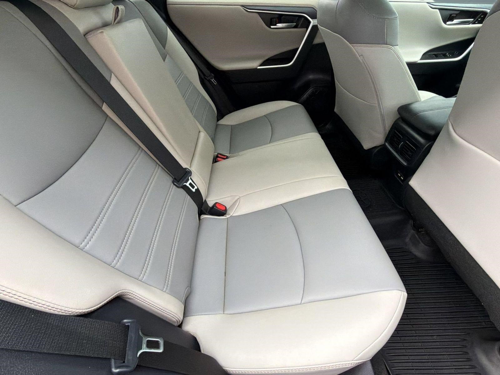 Used 2021 Toyota RAV4 Limited FWD image 34
