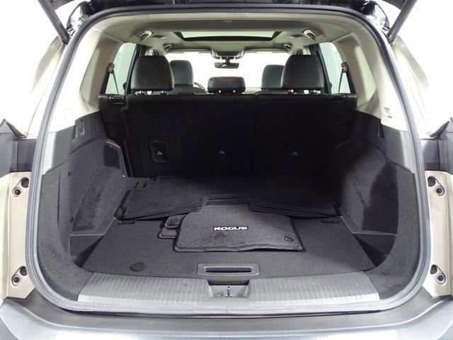 Used 2022 Nissan Rogue Platinum w/ Head-Up Display Package image 16