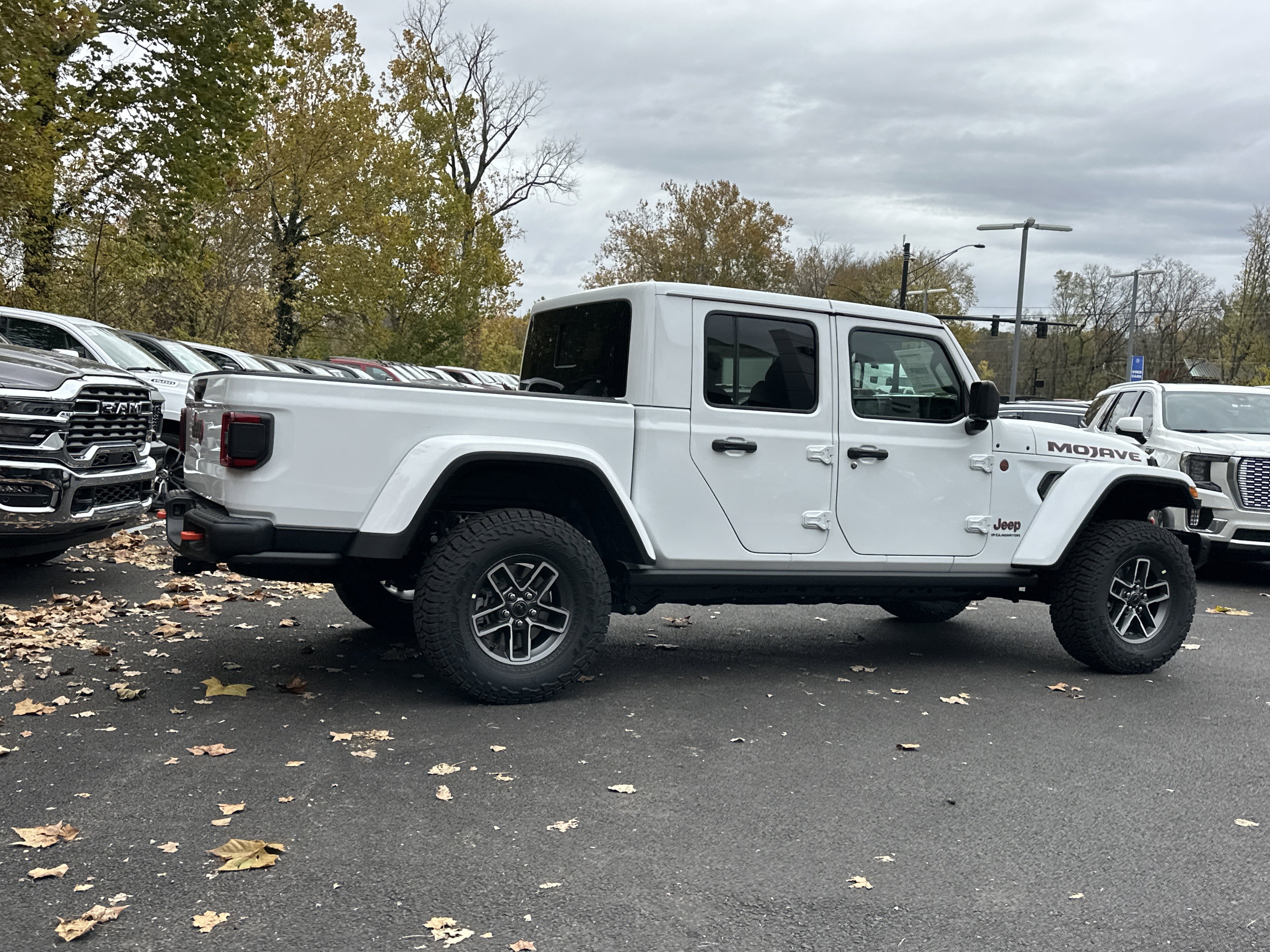 New 2026 Jeep Gladiator Mojave image 17