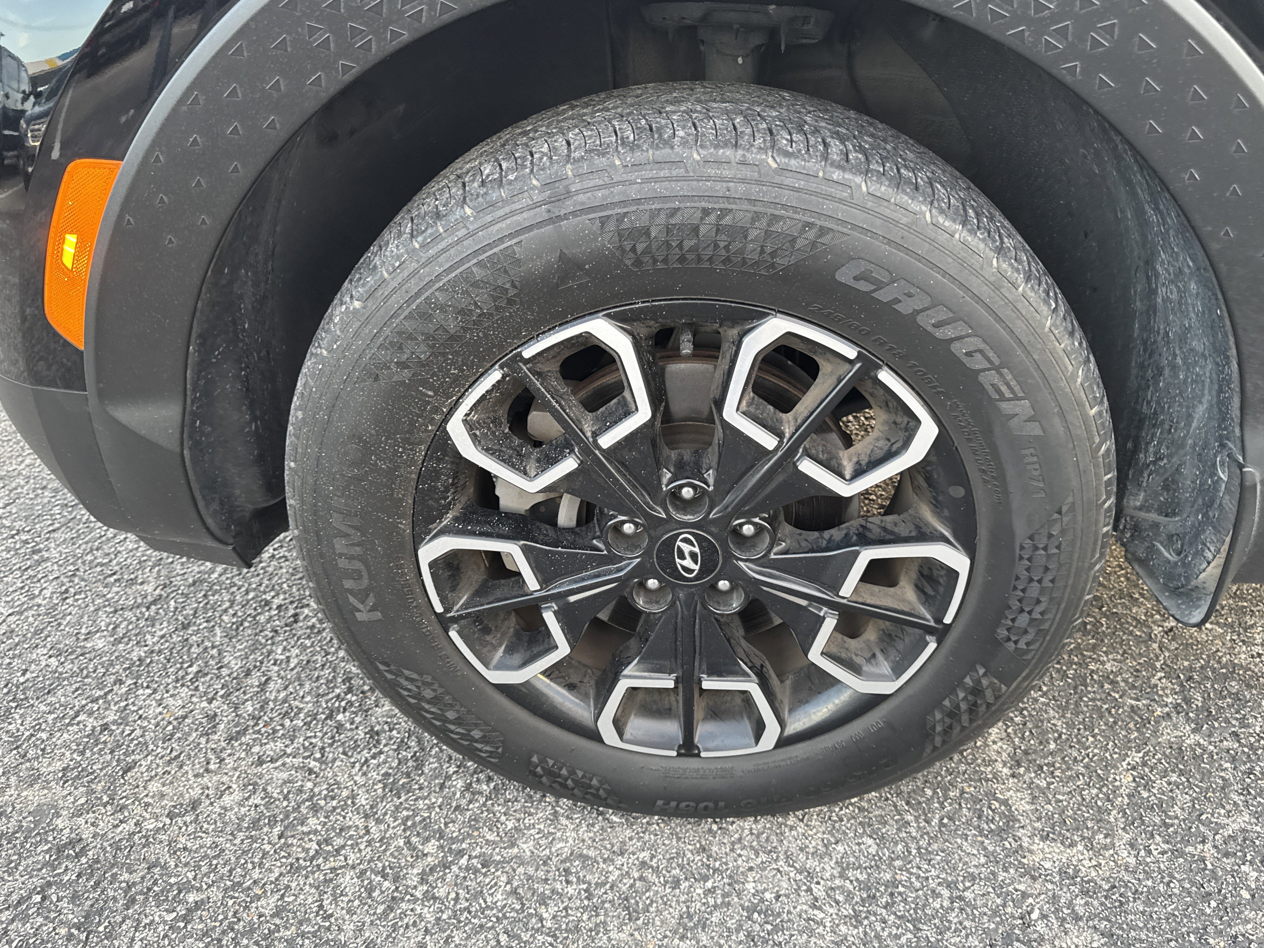 Used 2022 Hyundai Santa Cruz SEL Premium image 9