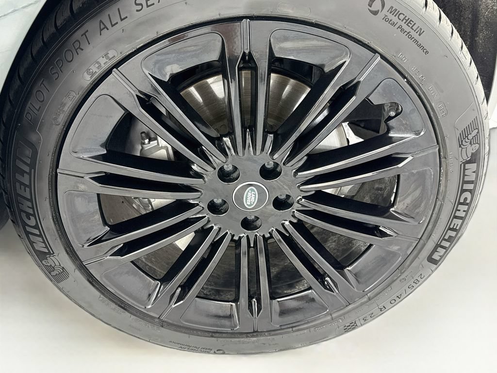 Used 2024 Land Rover Range Rover SE AWD/4WD image 31