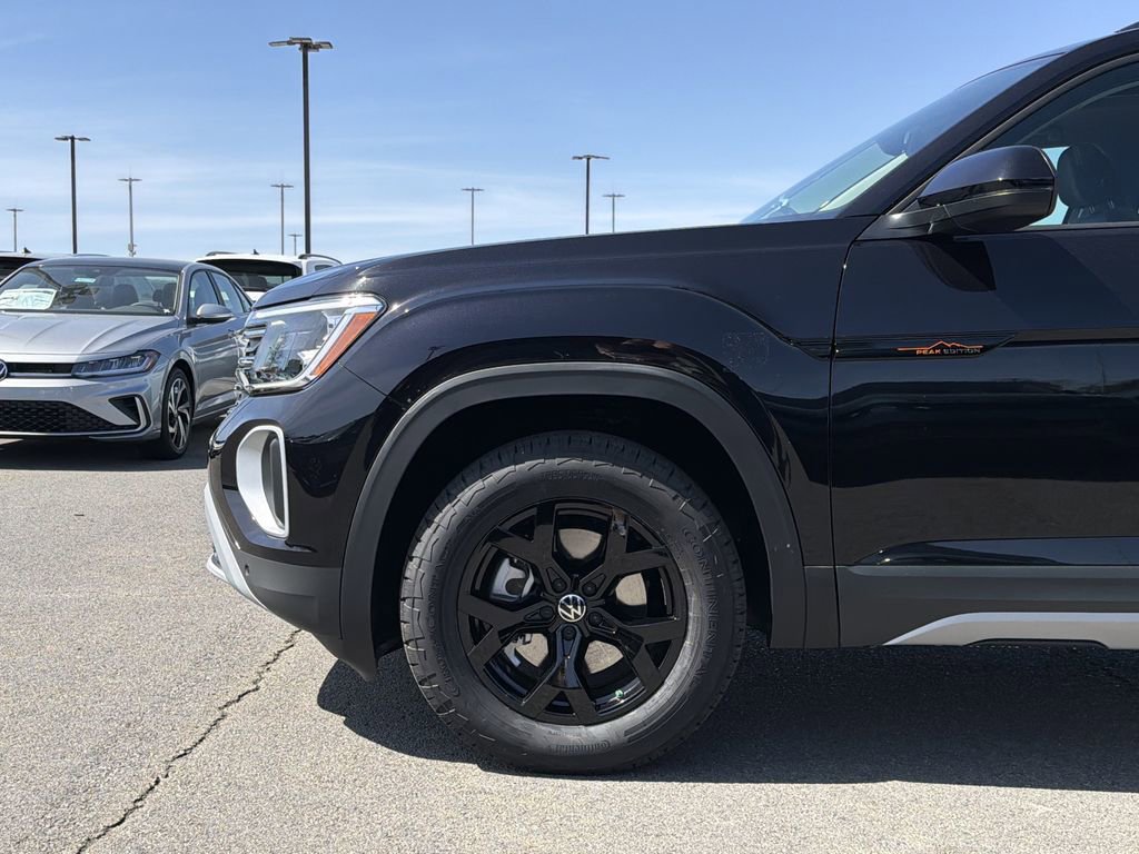 New 2026 Volkswagen Atlas Peak Edition image 9