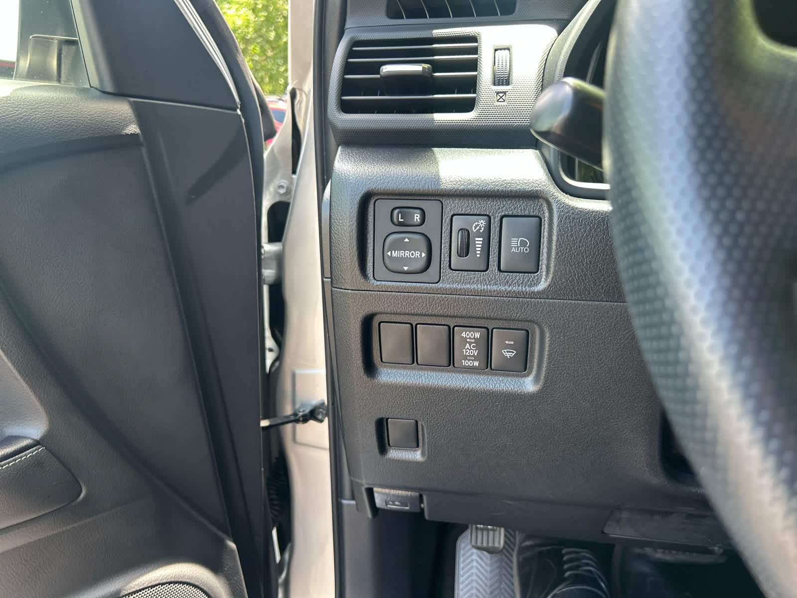 Used 2023 Toyota 4Runner SR5 Premium w/ Moonroof Package RWD image 17