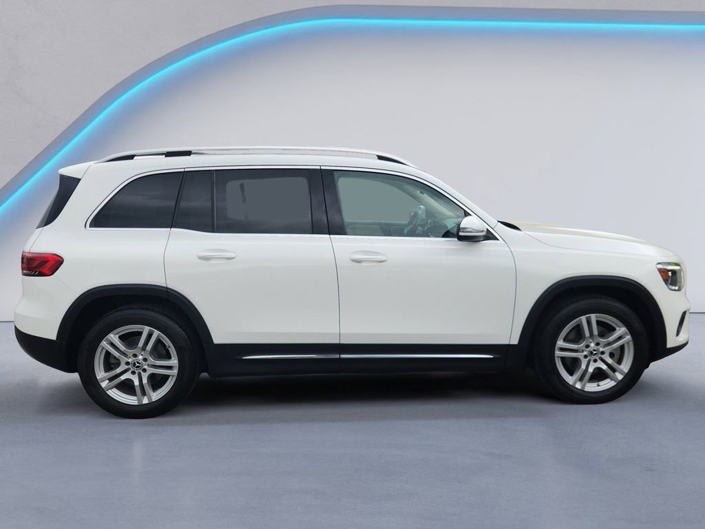 Used 2021 Mercedes-Benz GLB 250 4MATIC image 3