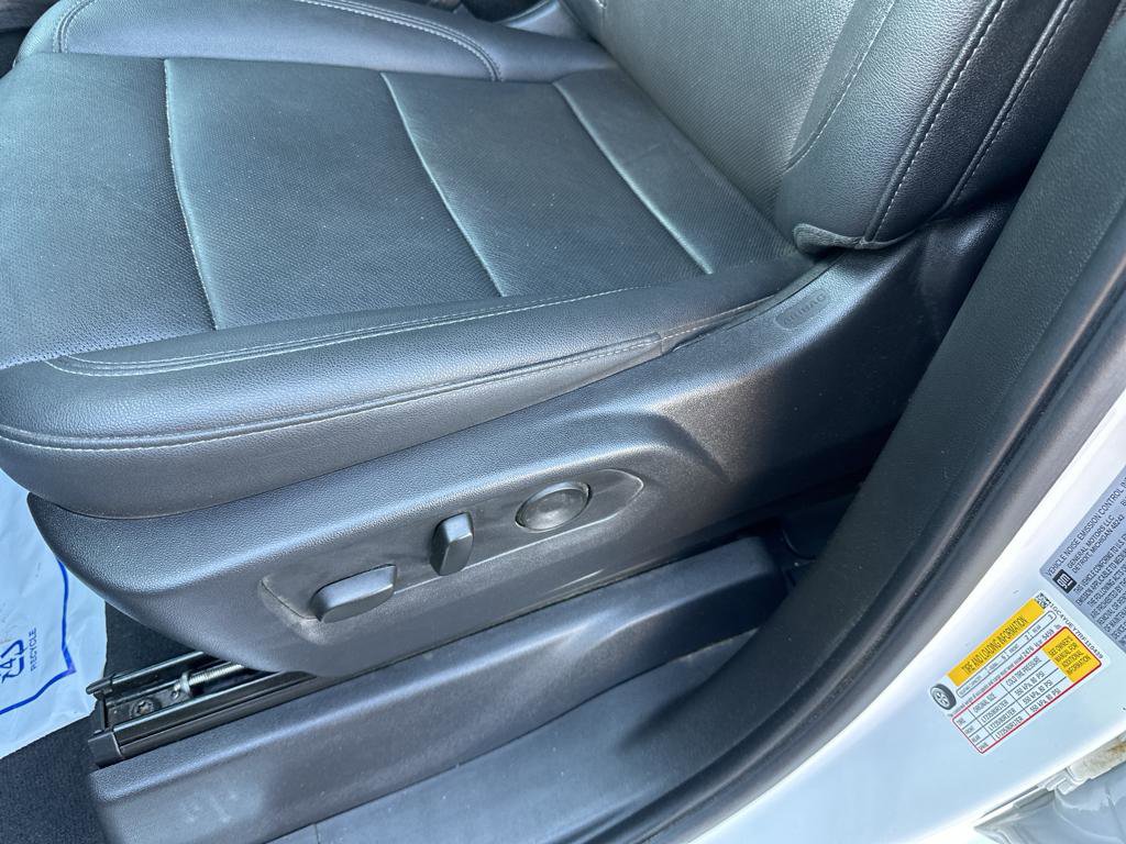 Used 2024 Chevrolet Silverado 3500 LTZ w/ LTZ Convenience Package image 20