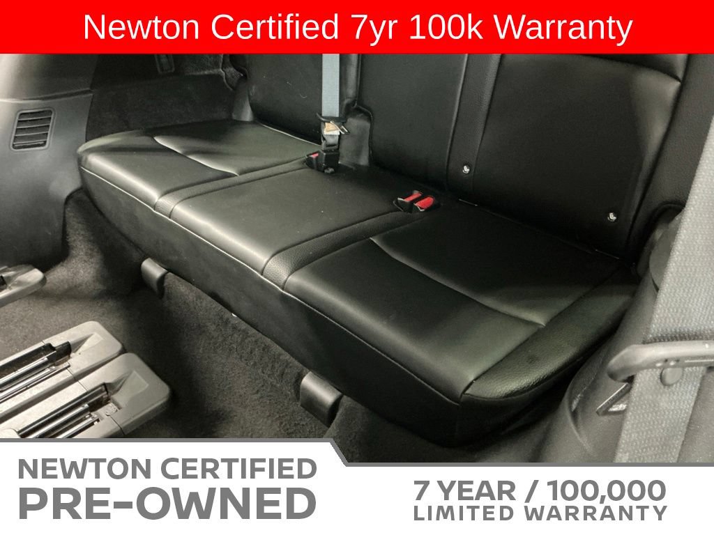 Used 2023 Nissan Pathfinder SL w/ Black Appearance Package FWD image 21