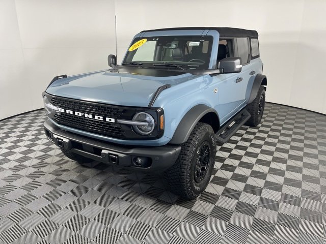 Used 2023 Ford Bronco Wildtrak image 3