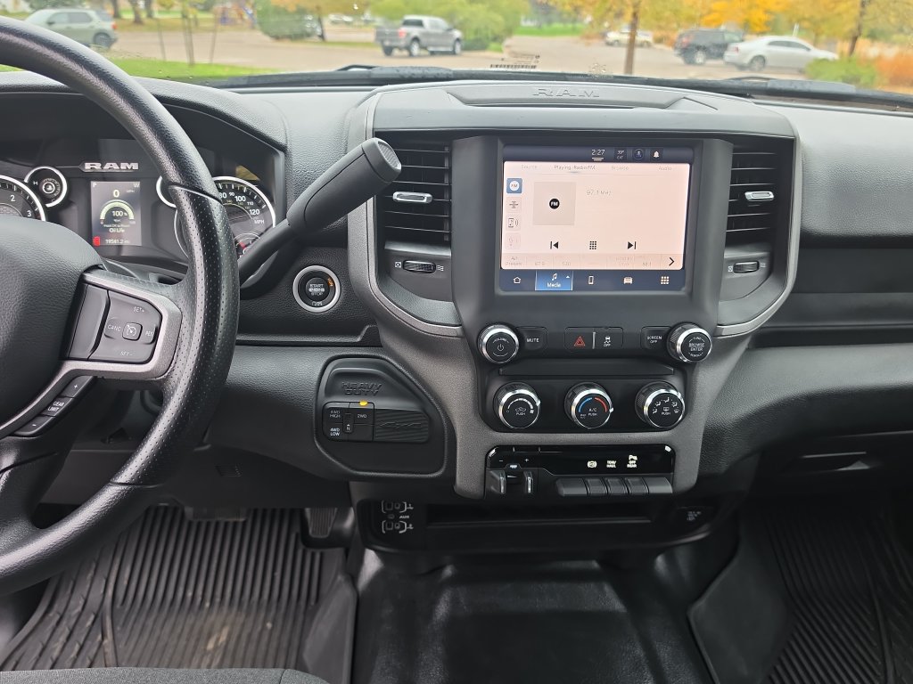 Used 2024 RAM 3500 Tradesman w/ Chrome Appearance Group AWD/4WD image 19