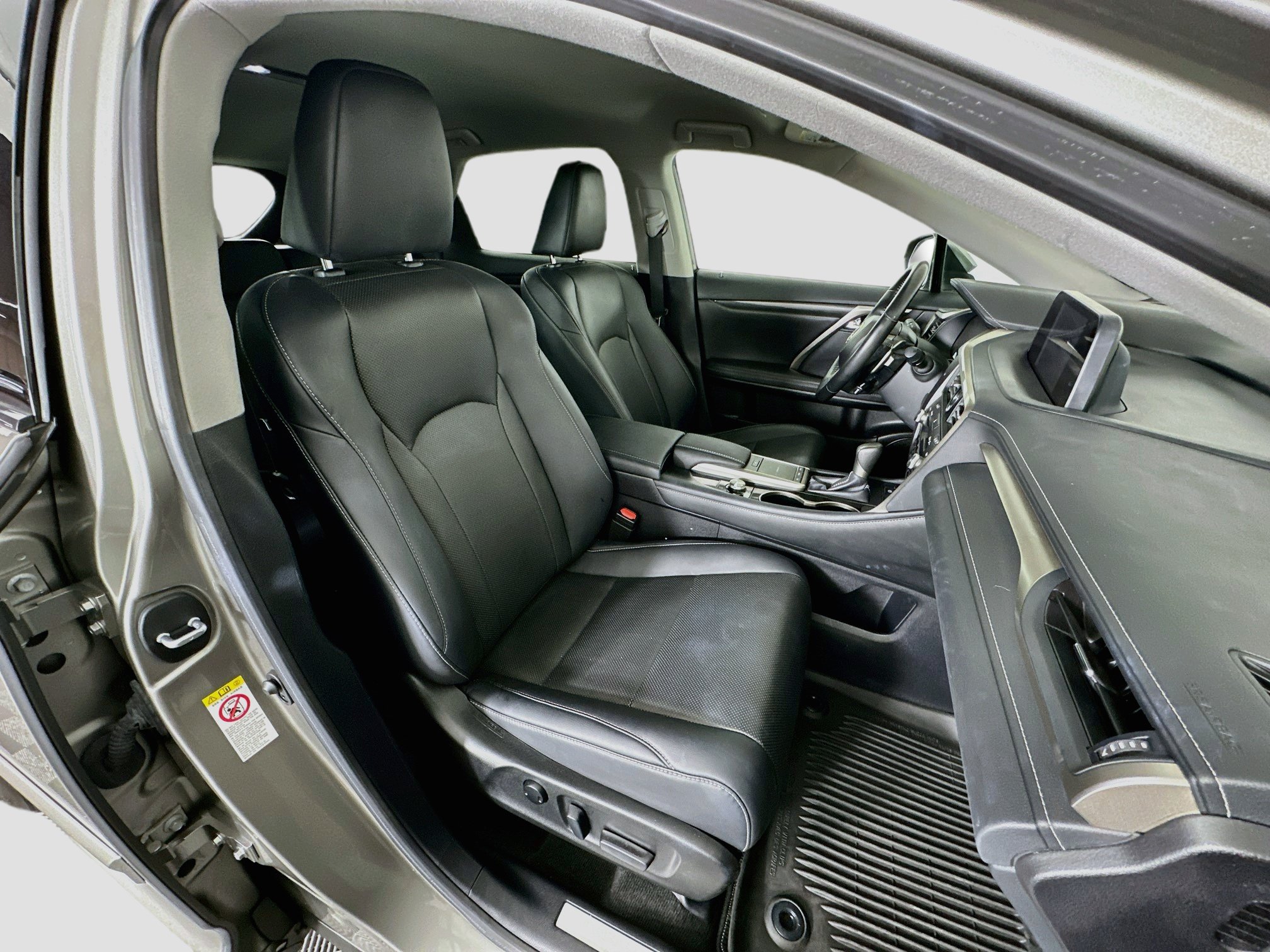 Used 2020 Lexus RX 350 FWD w/ Accessory Package image 32