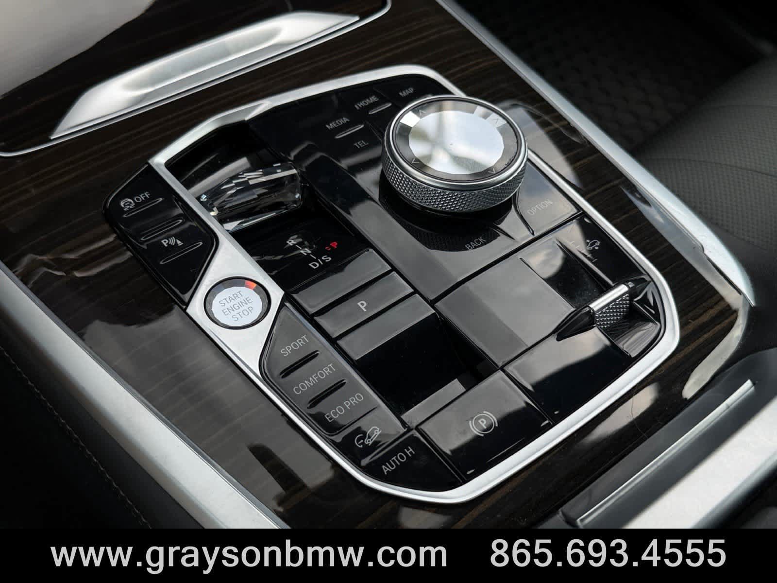 Used 2023 BMW X7 xDrive40i w/ Dynamic Handling Package AWD/4WD image 30