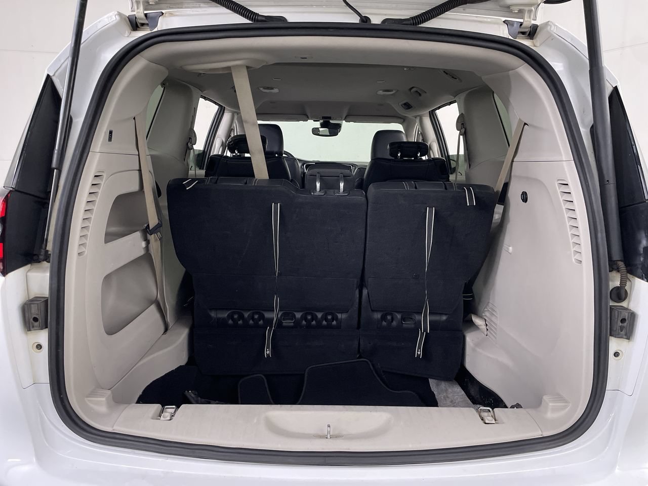 Used 2022 Chrysler Pacifica Touring-L FWD image 20
