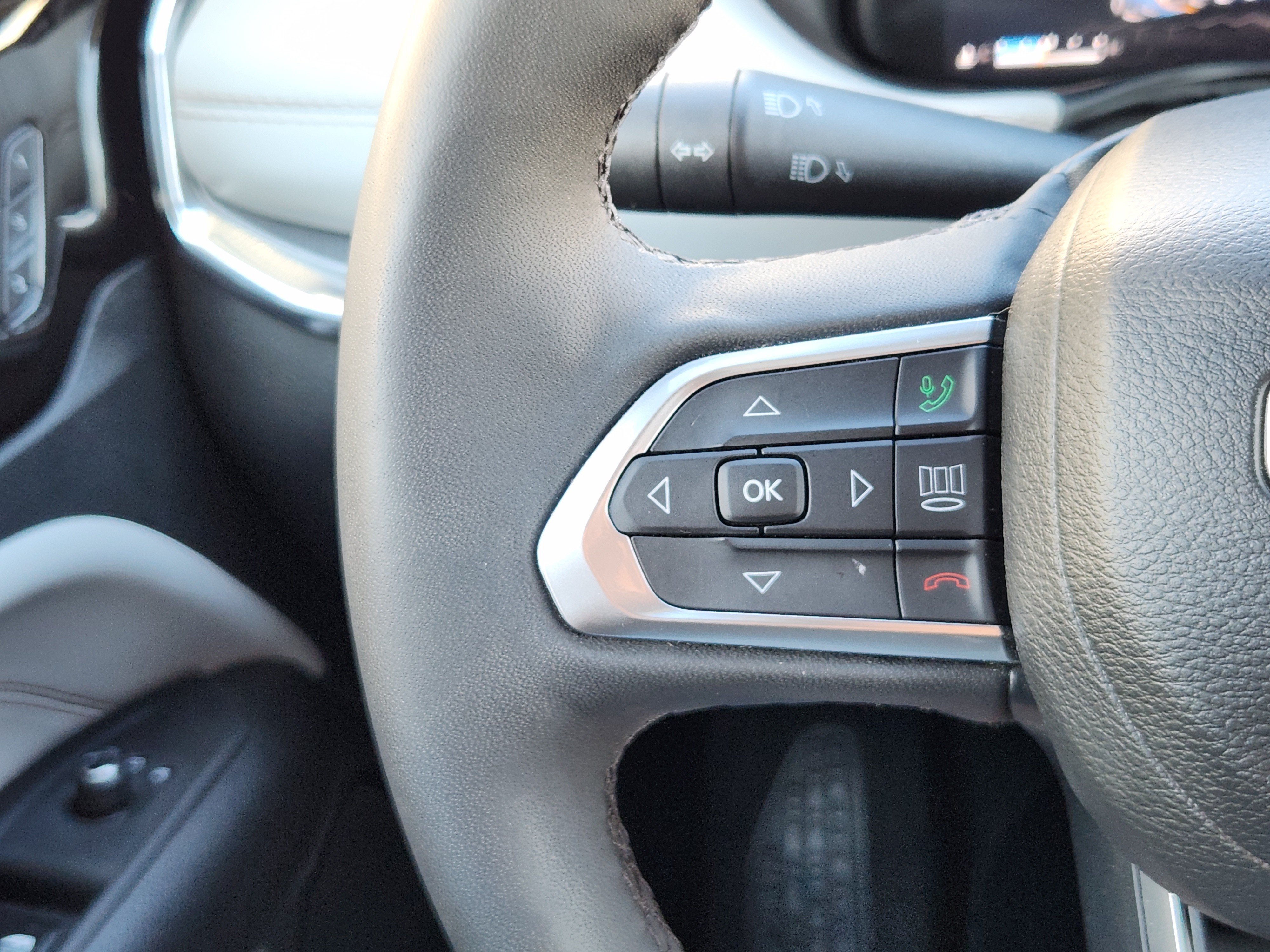 Used 2023 Jeep Compass Limited w/ Elite Group AWD/4WD image 29